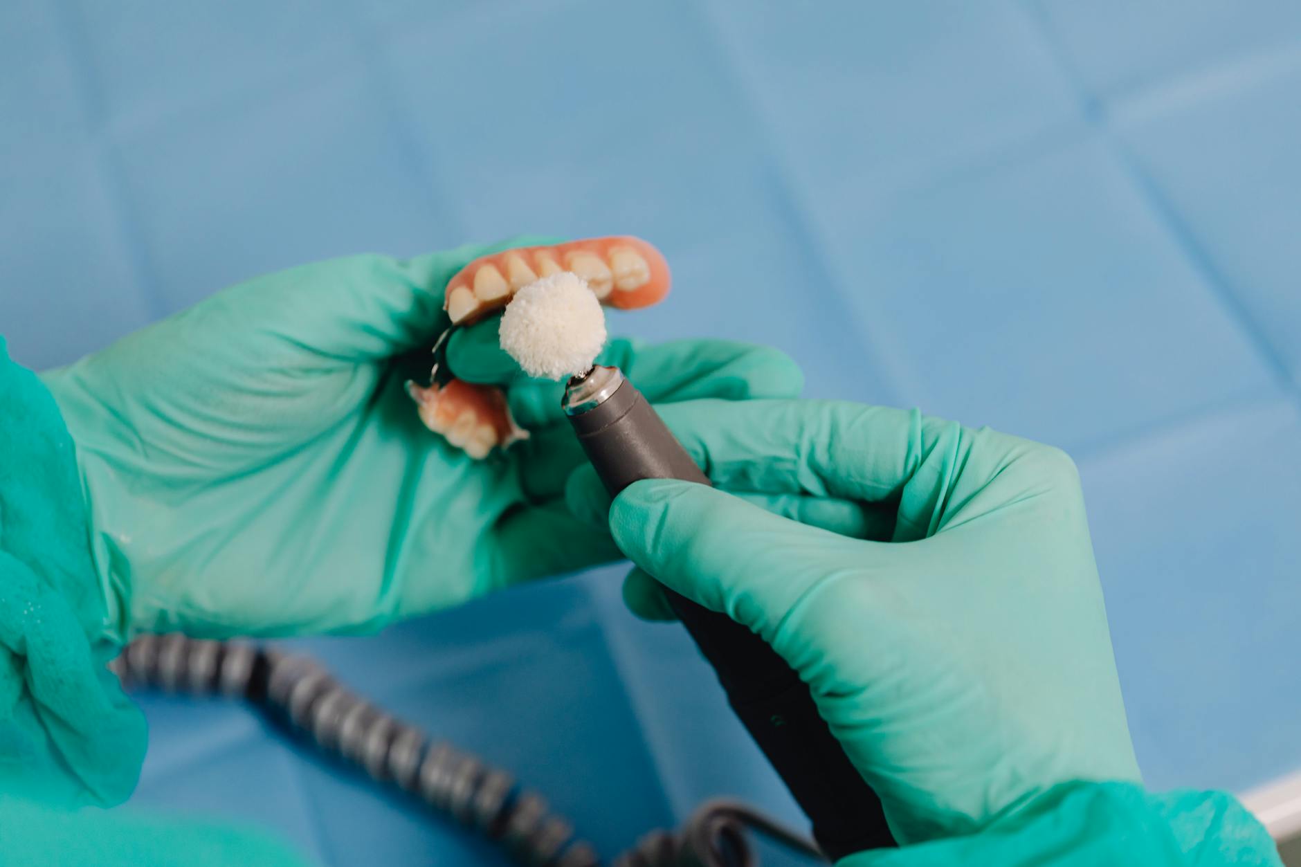 Oral Care Contract Manufacturing: A Complete Guide for Private Label Brands